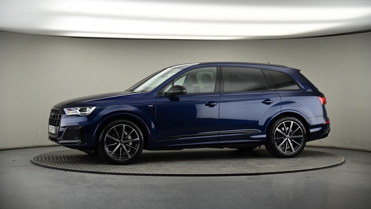 More views of Audi Q7