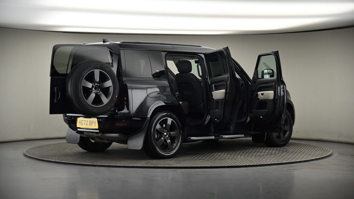 More views of Land Rover Defender 110