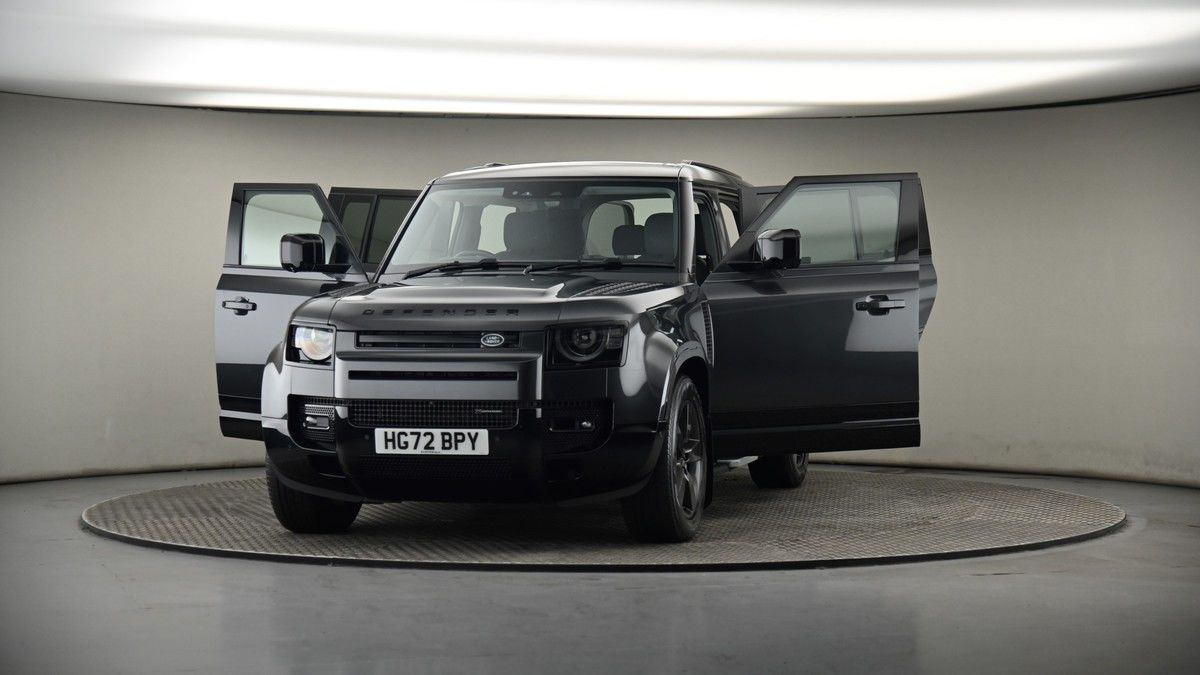 More views of Land Rover Defender 110