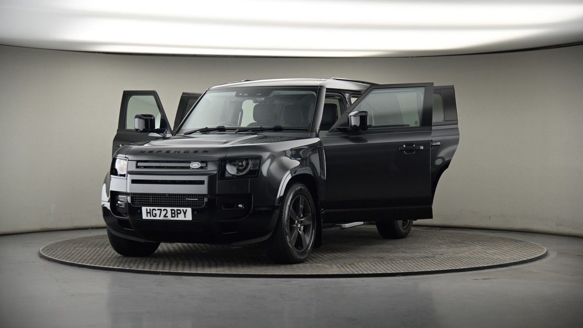More views of Land Rover Defender 110