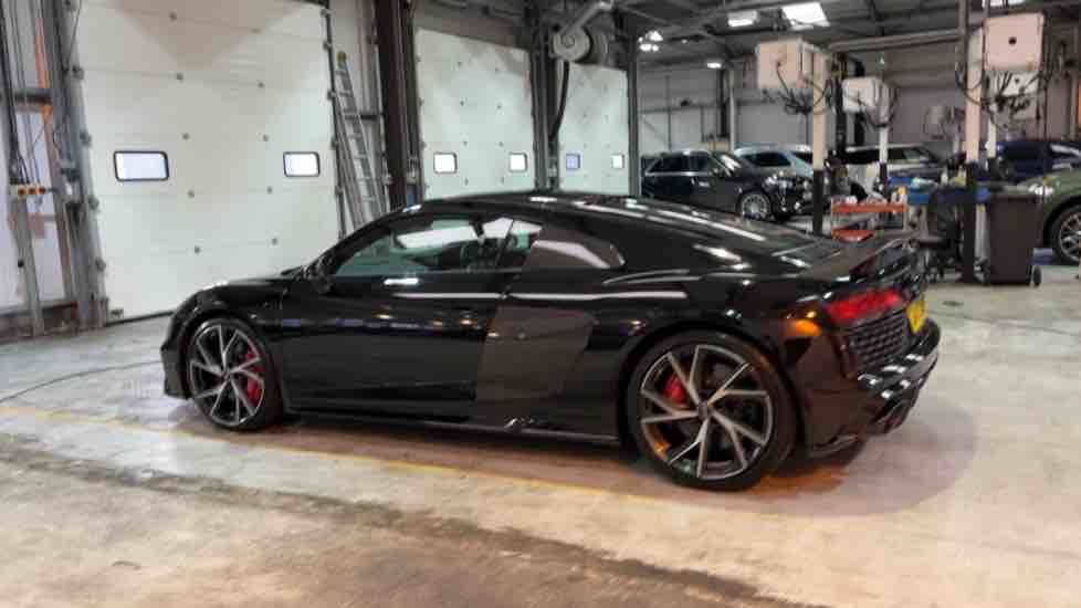 More views of Audi R8
