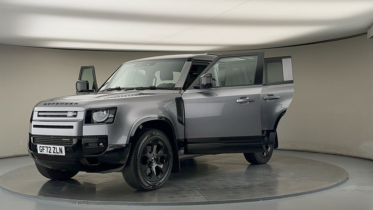 More views of Land Rover Defender 110