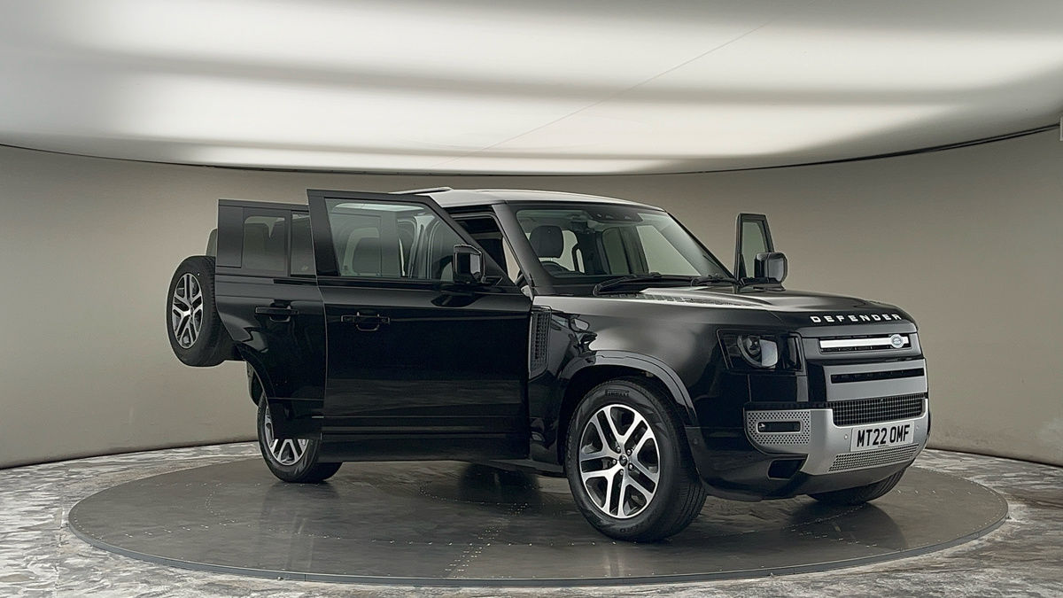 More views of Land Rover Defender 110