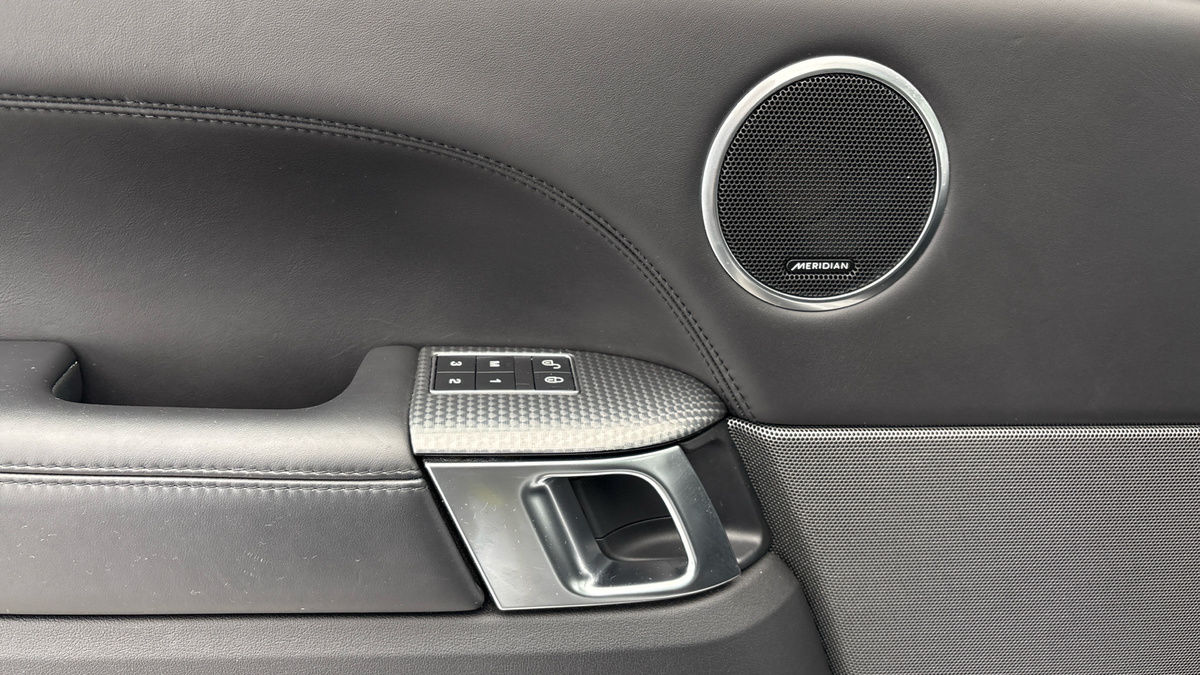 Land Rover Range Rover Sport Image 19