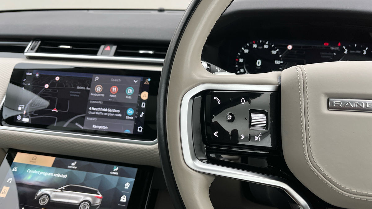 Land Rover Range Rover Velar Image 13