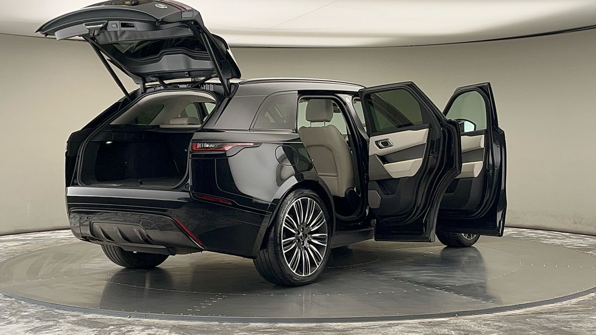 More views of Land Rover Range Rover Velar