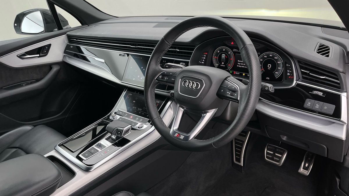 Audi Q7 Image 5
