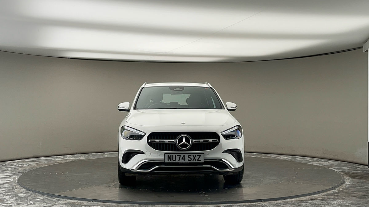 More views of Mercedes-Benz GLA