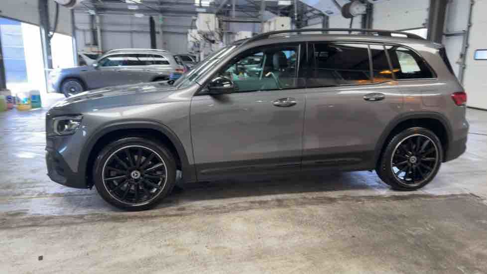 More views of Mercedes-Benz GLB