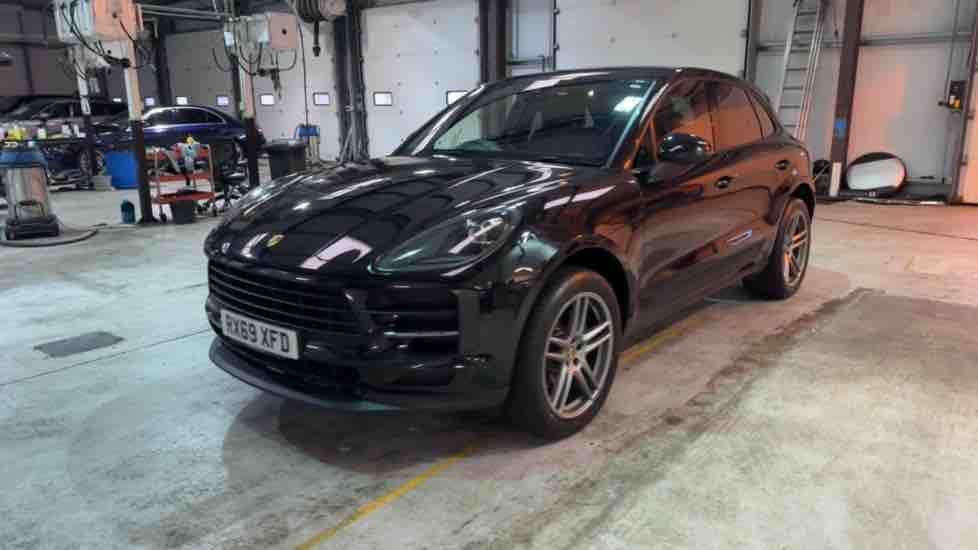 More views of Porsche Macan