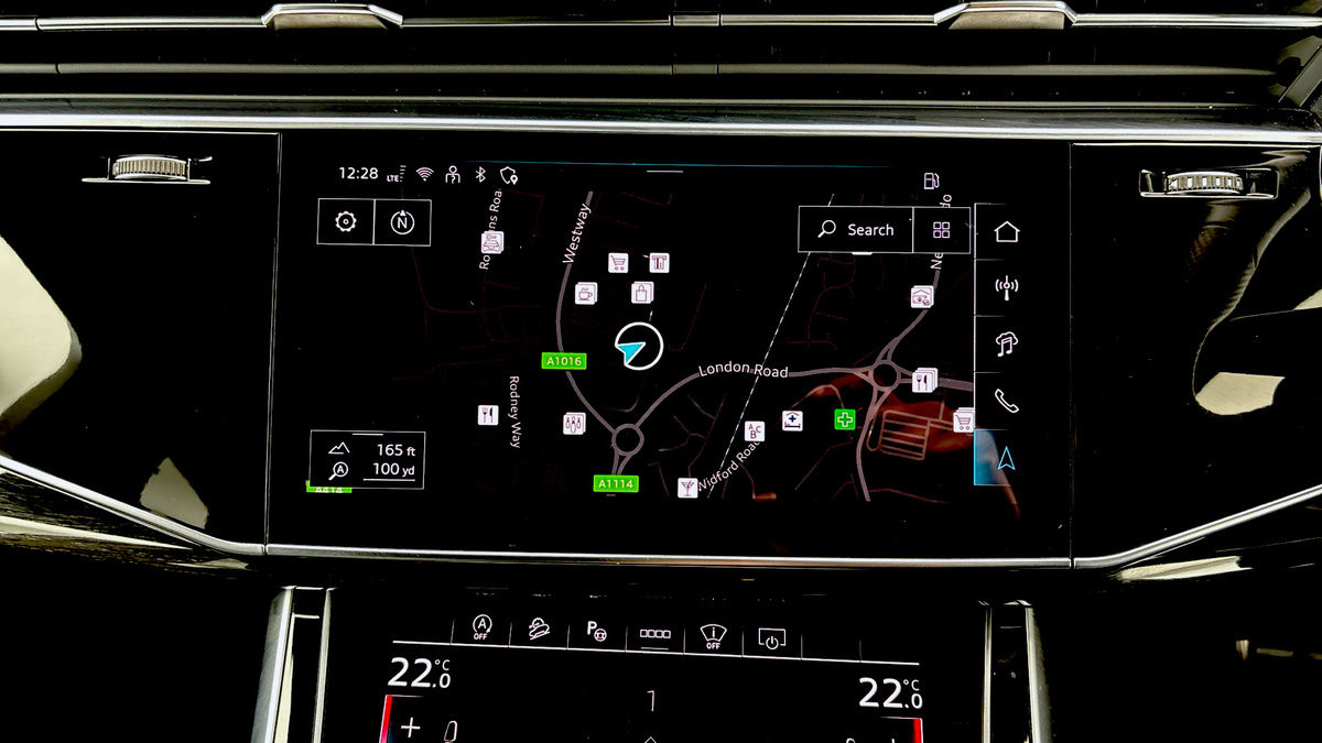 Audi Q7 Image 17