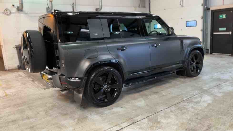 More views of Land Rover Defender 110