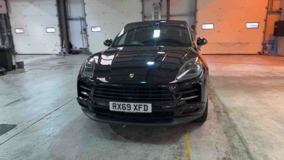 More views of Porsche Macan