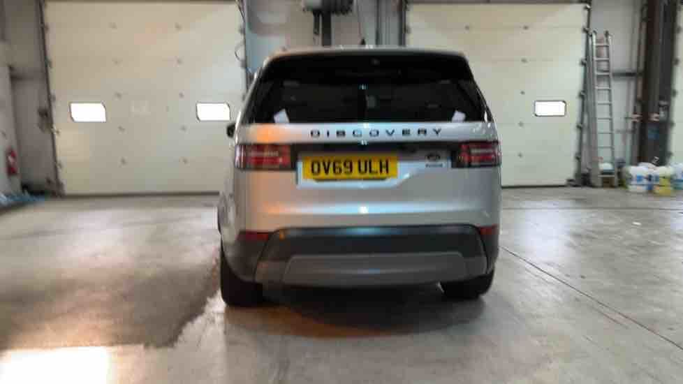 More views of Land Rover Discovery
