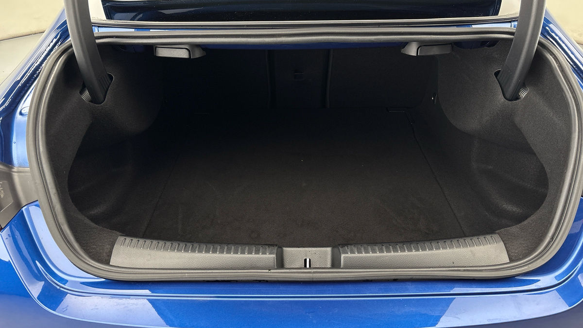 Mercedes-Benz CLA Image 11