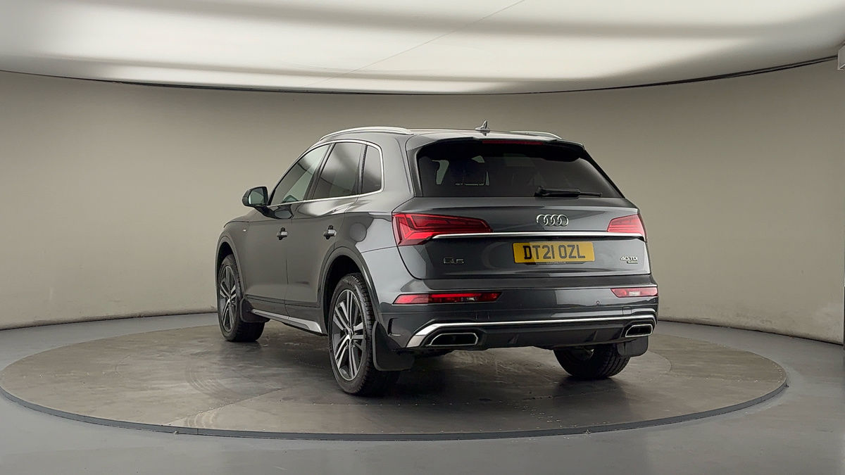 More views of Audi Q5