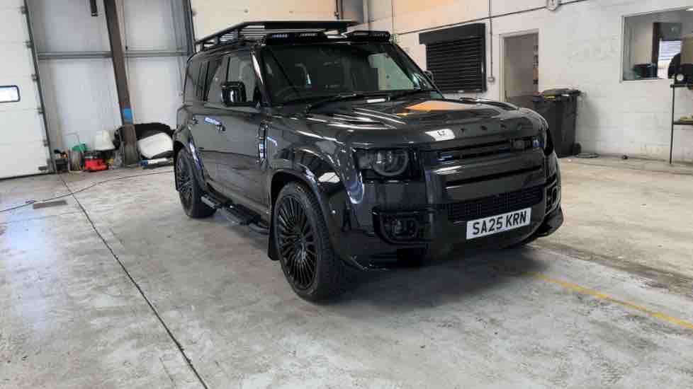 More views of Land Rover Defender 110