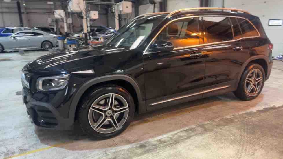 More views of Mercedes-Benz GLB