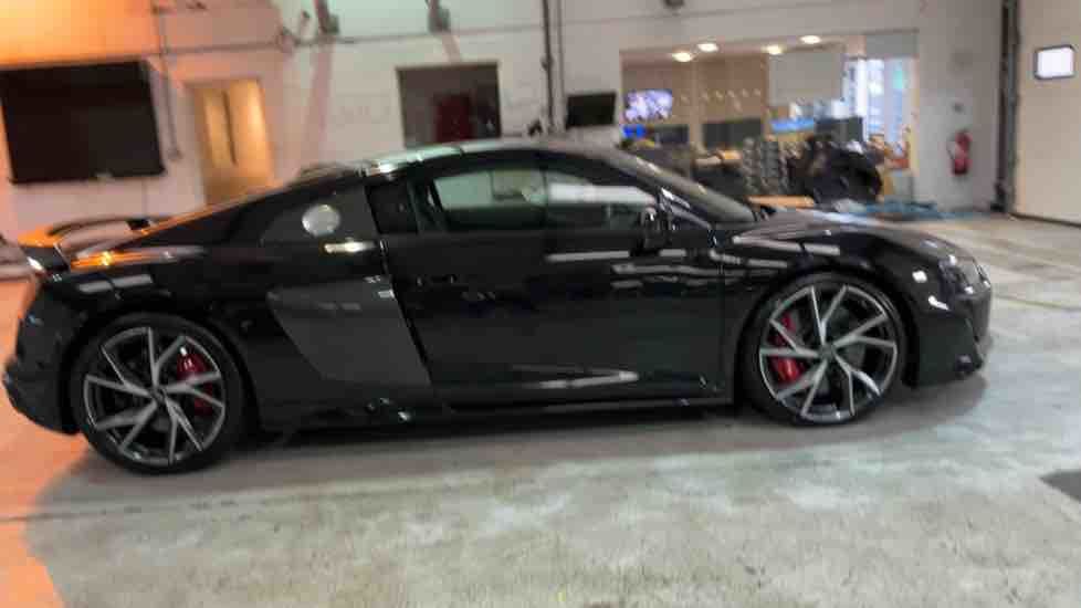 More views of Audi R8