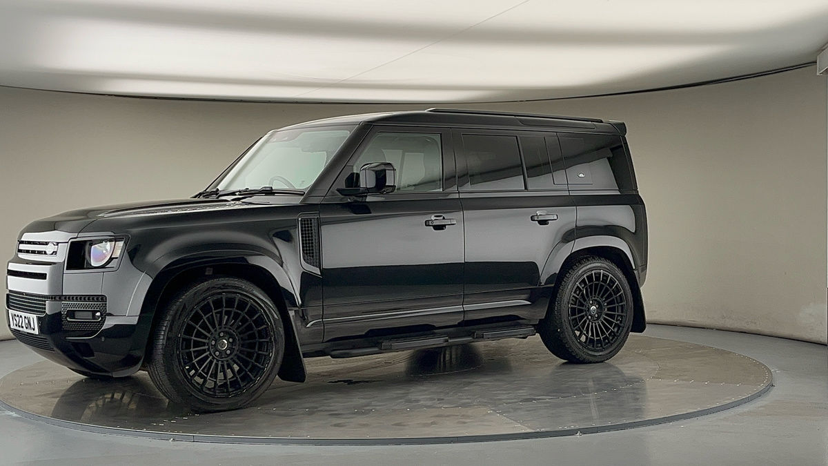 More views of Land Rover Defender 110