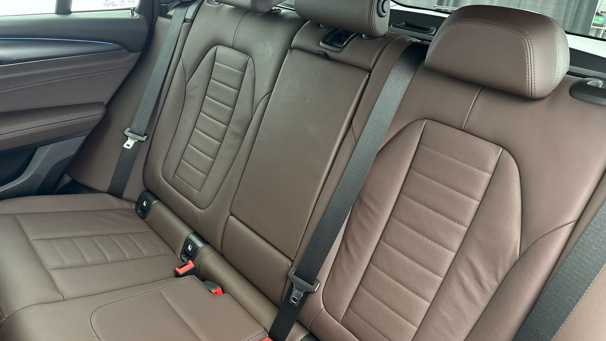 BMW X3 Image 8