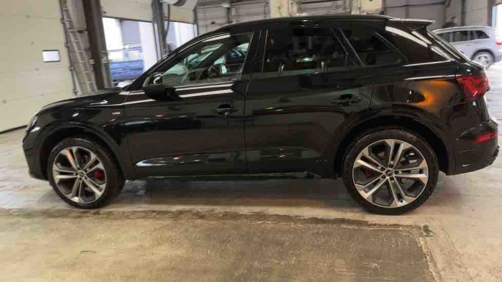 More views of Audi Q5