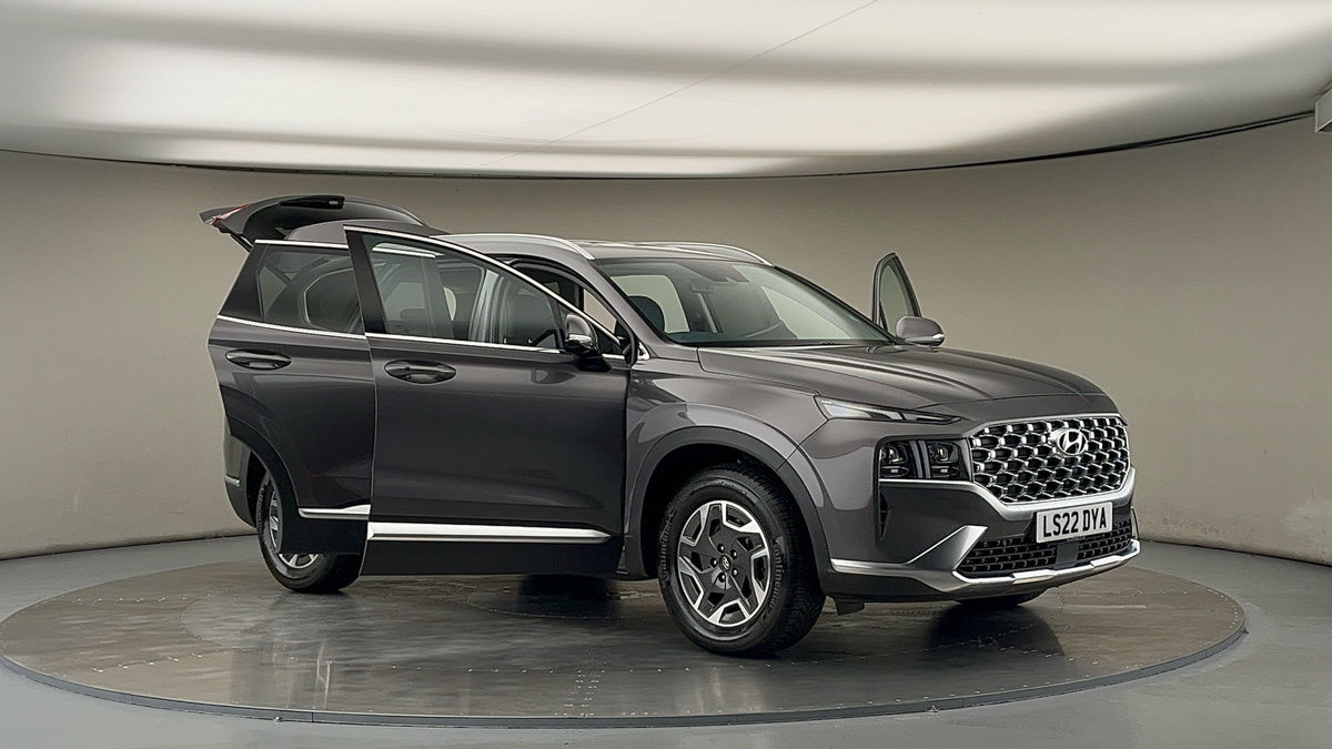 More views of Hyundai Santa Fe