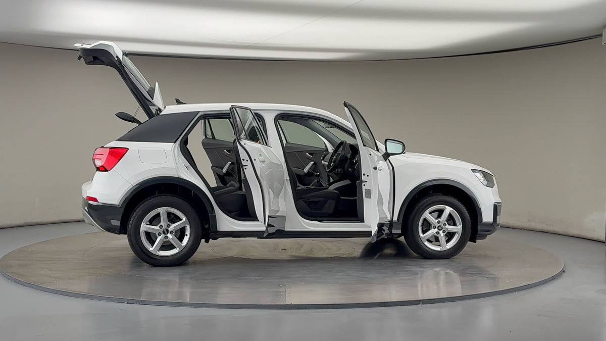 More views of Audi Q2