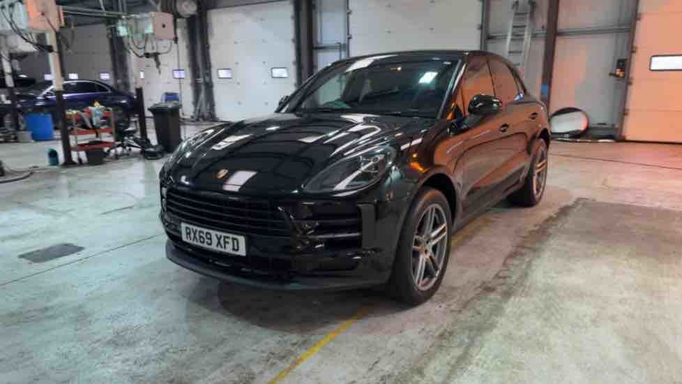 More views of Porsche Macan