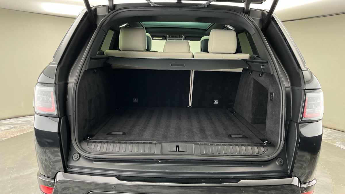 Land Rover Range Rover Sport Image 11
