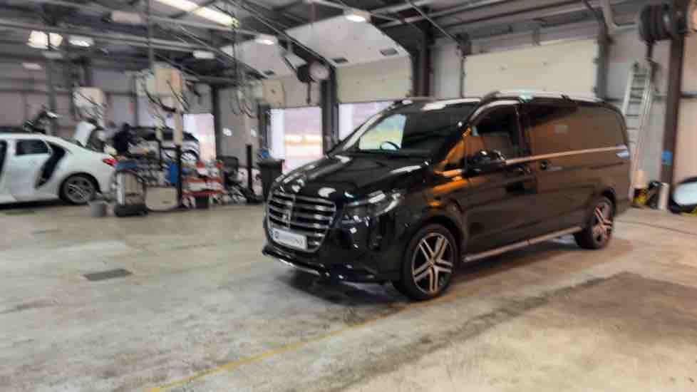 More views of Mercedes-Benz V Class