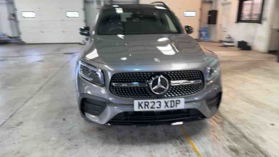 More views of Mercedes-Benz GLB