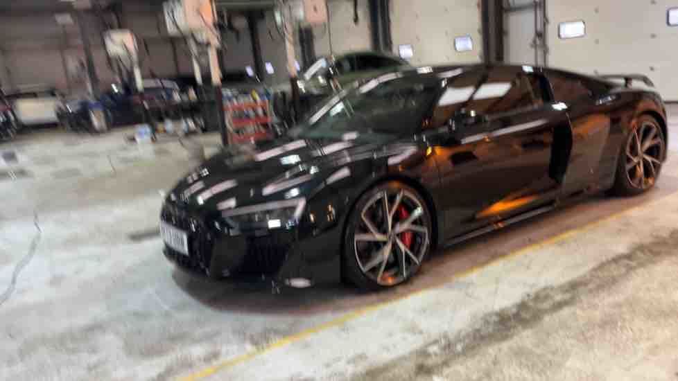 More views of Audi R8
