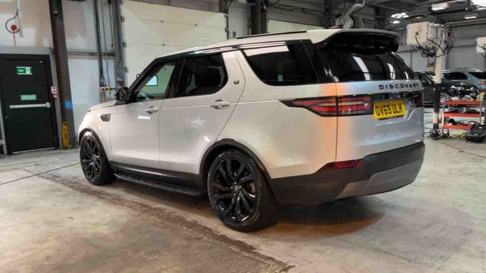 More views of Land Rover Discovery
