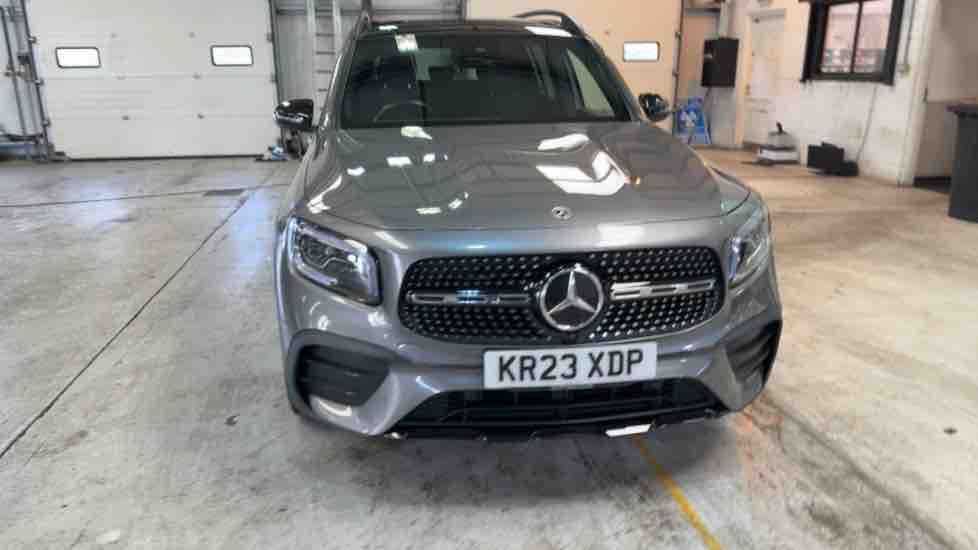 More views of Mercedes-Benz GLB