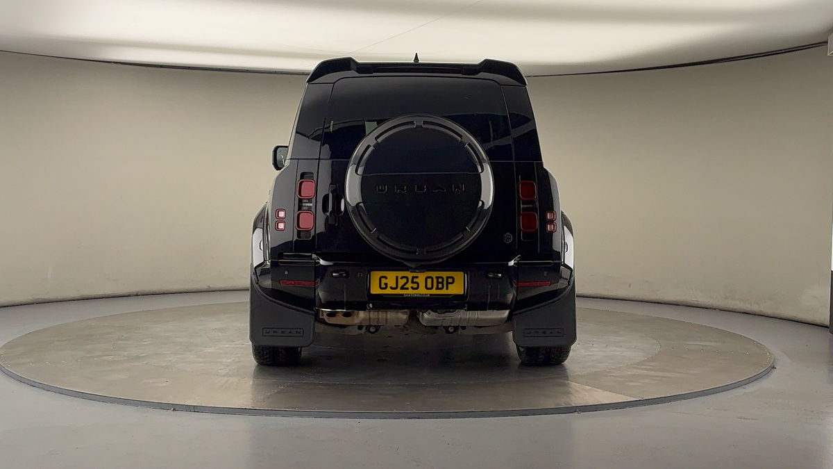 More views of Land Rover Defender 110