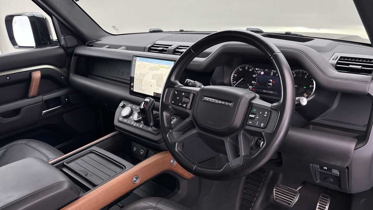 Land Rover Defender 90 Urban Image 5