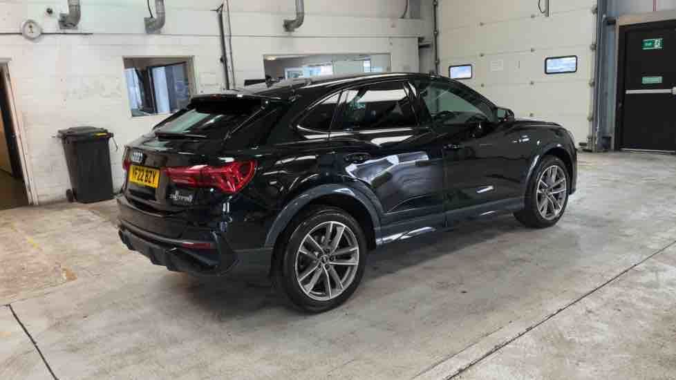 More views of Audi Q3