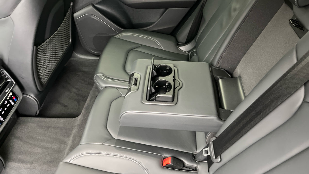 Audi Q8 Image 9