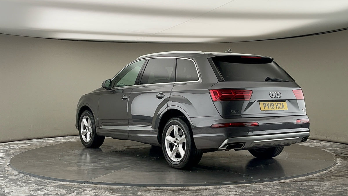 Audi Q7 Image 2