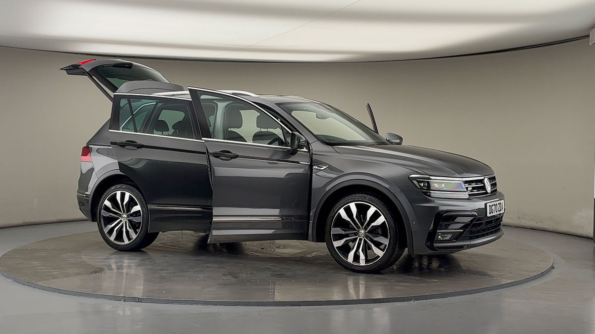 More views of Volkswagen Tiguan