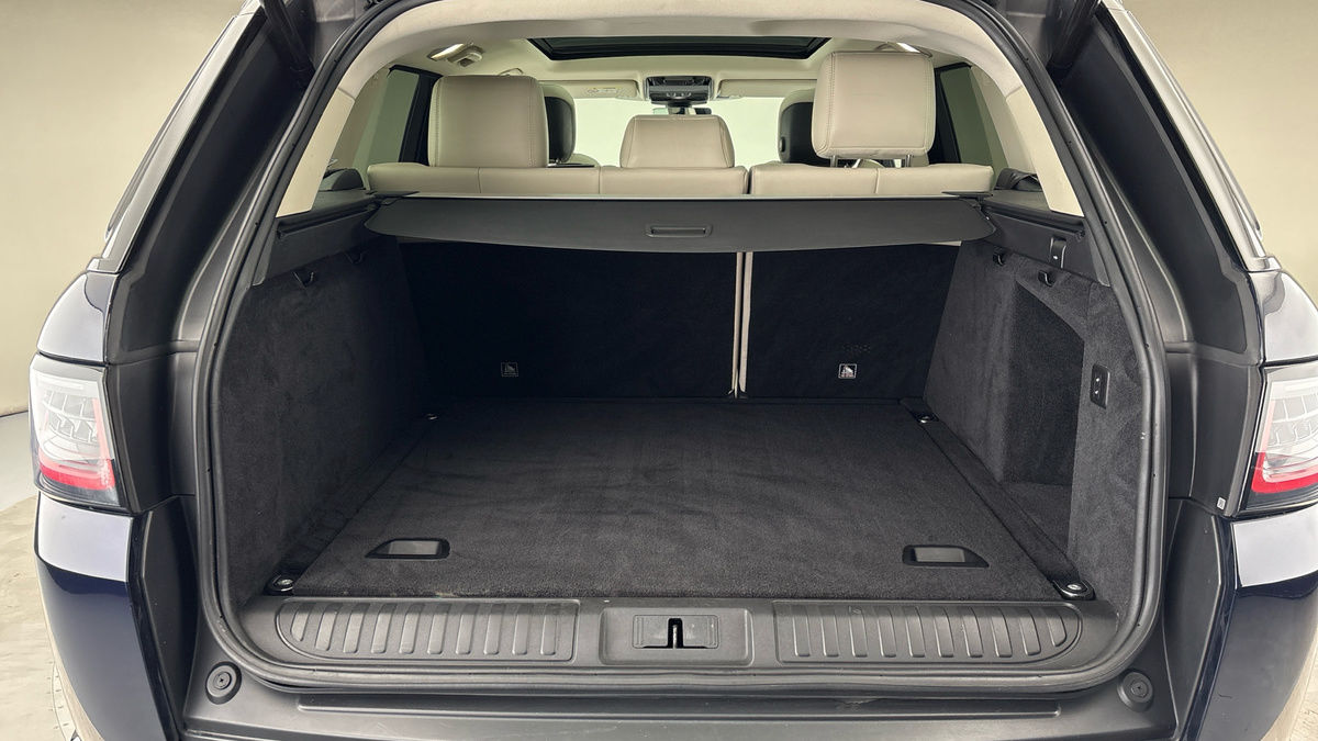 Land Rover Range Rover Sport Image 11