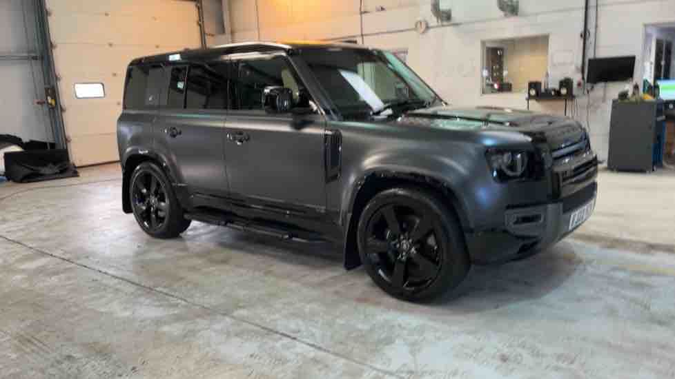 More views of Land Rover Defender 110