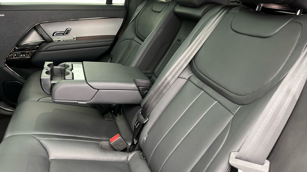 Land Rover Range Rover Sport Image 9