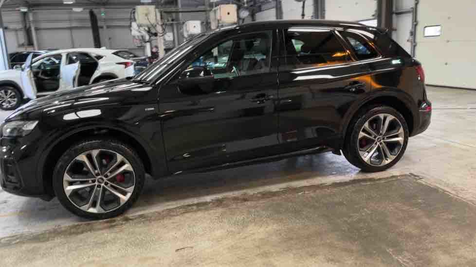 More views of Audi Q5