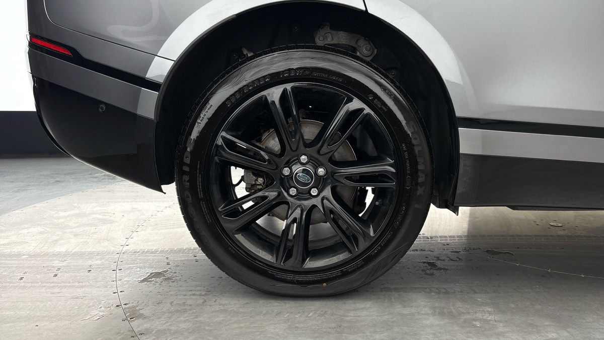 Land Rover Range Rover Velar Image 10
