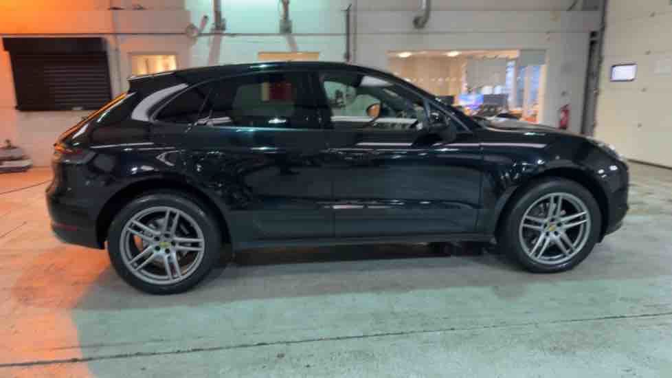 More views of Porsche Macan