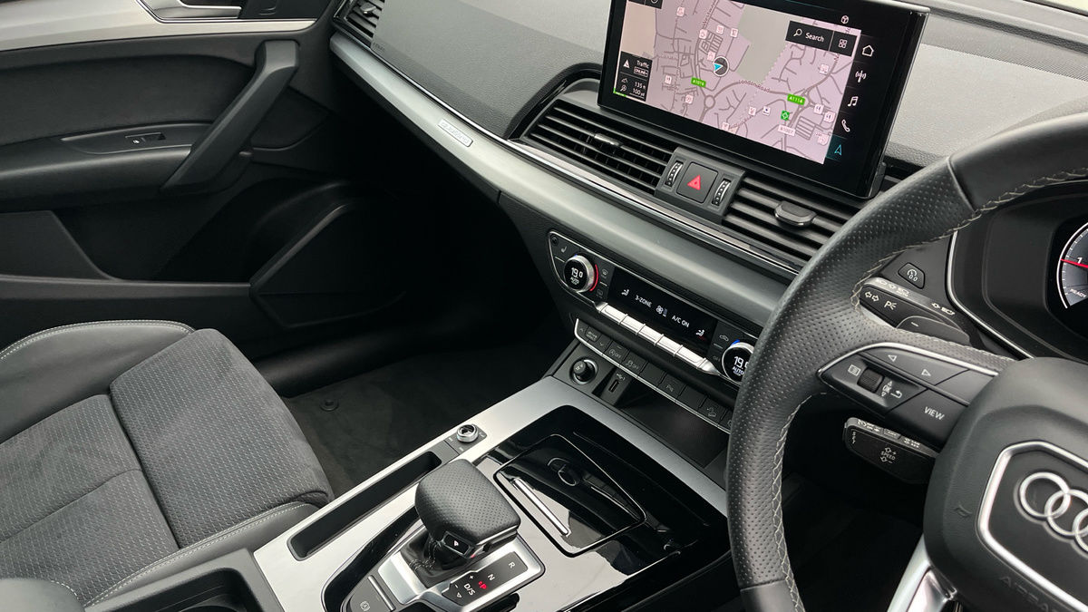 Audi Q5 Image 18