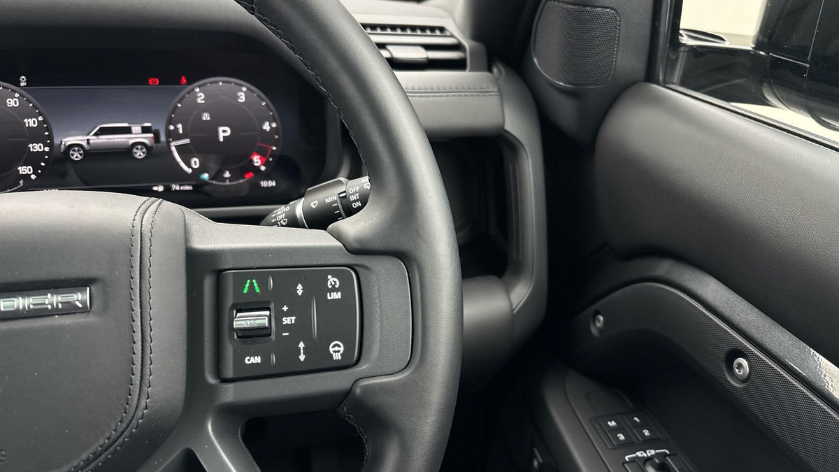Land Rover Defender 110 Urban Image 14
