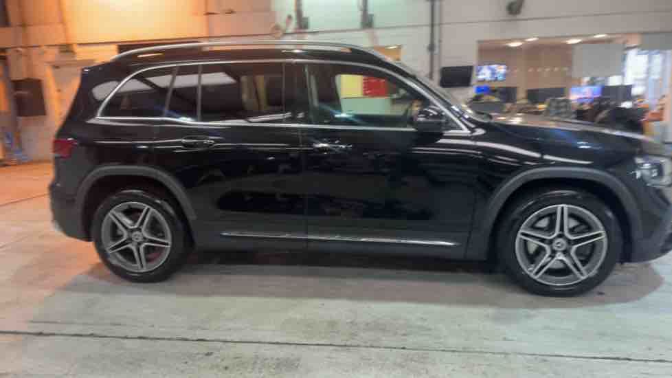 More views of Mercedes-Benz GLB